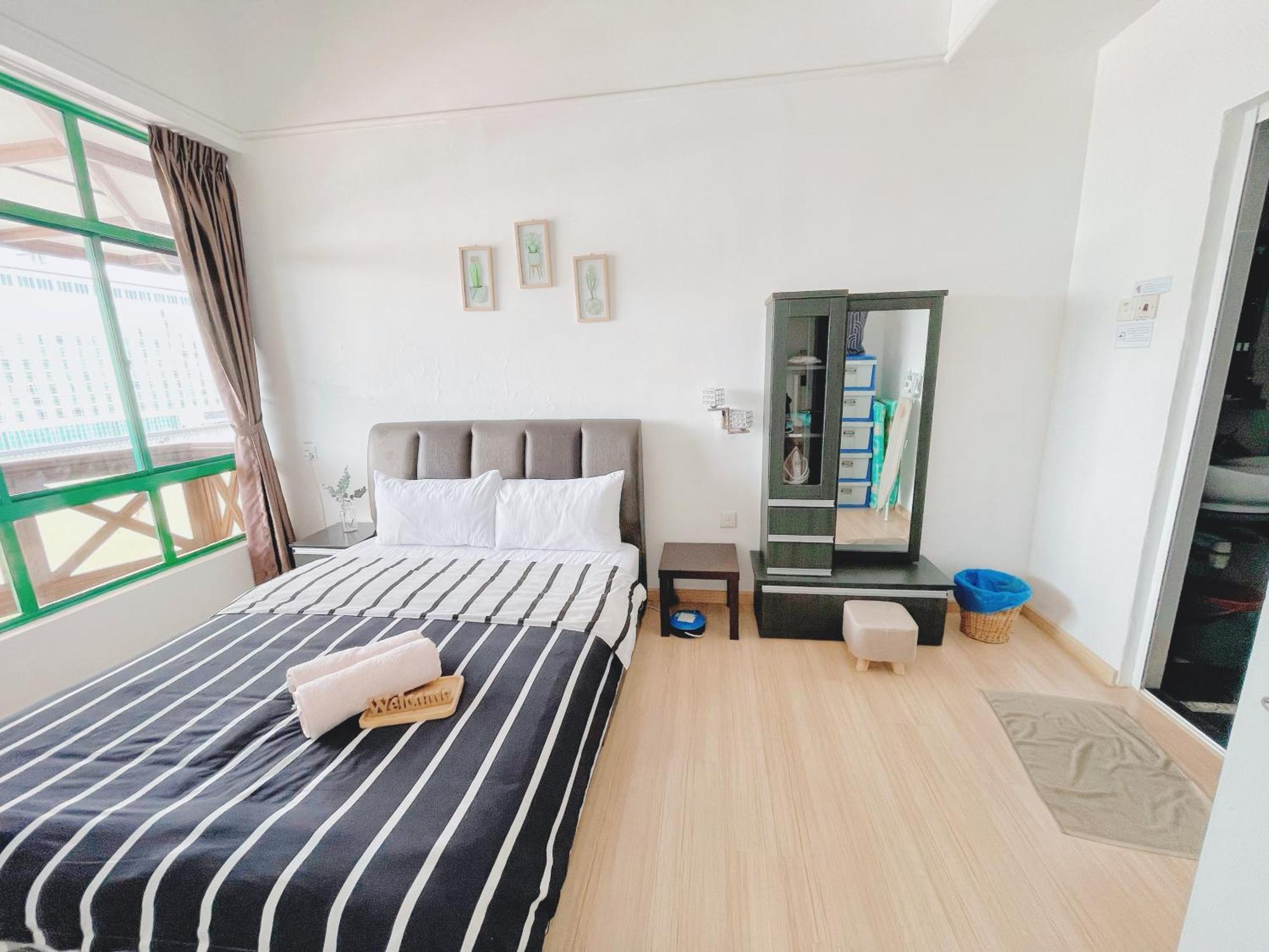 1 Bedroom Apartment, Melaka Cbd Town Center- Hosted By Private Locals Resident, Balcony With City Skyline View Or Seaview, Opposite Malls, Tv Box, 5 Minutes To Jonker Street, Malacca Kültér fotó