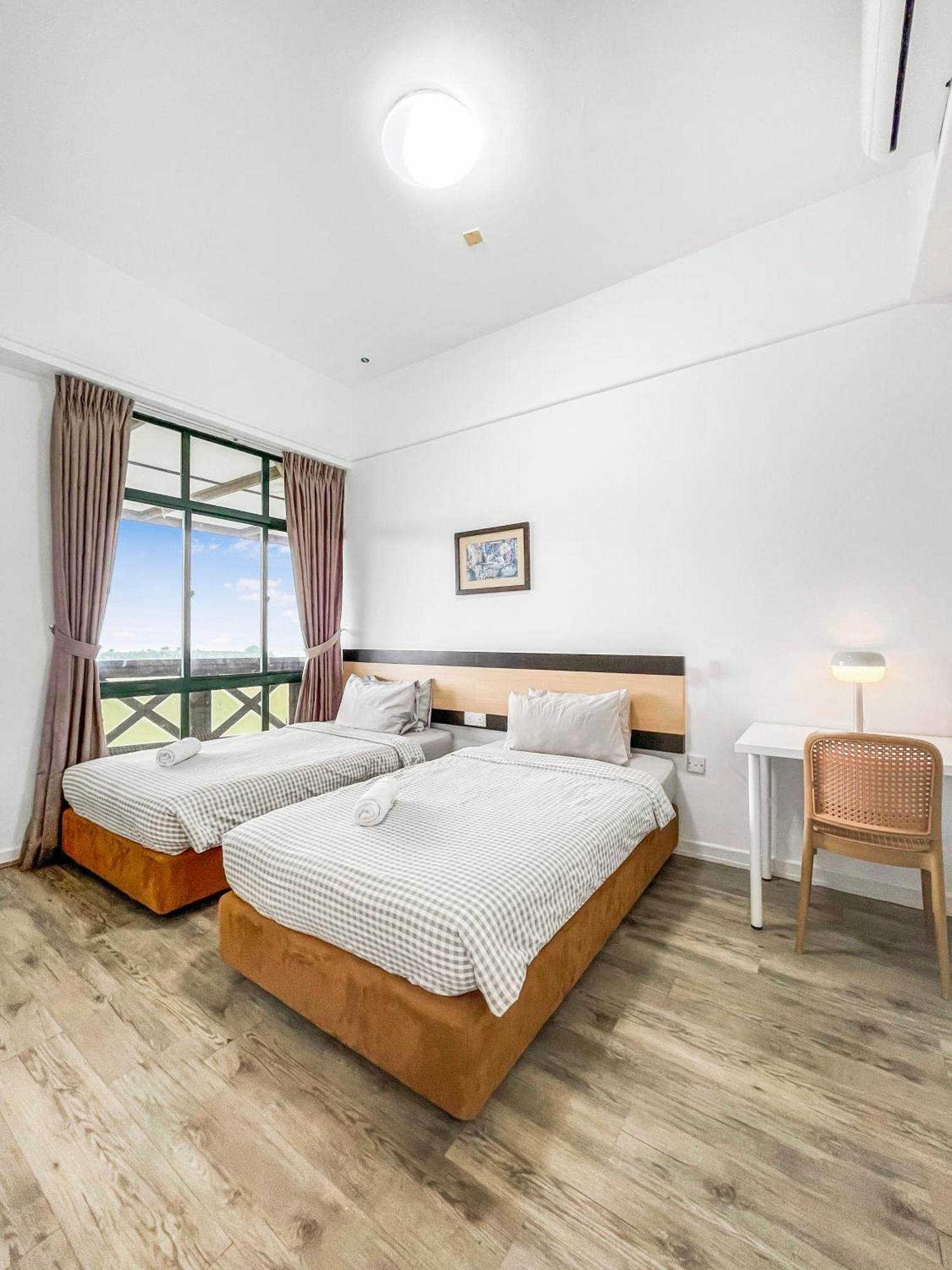 1 Bedroom Apartment, Melaka Cbd Town Center- Hosted By Private Locals Resident, Balcony With City Skyline View Or Seaview, Opposite Malls, Tv Box, 5 Minutes To Jonker Street, Malacca Kültér fotó